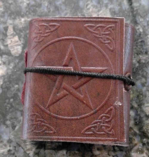 1.5" x 2" Key Chain Star Leather Journal